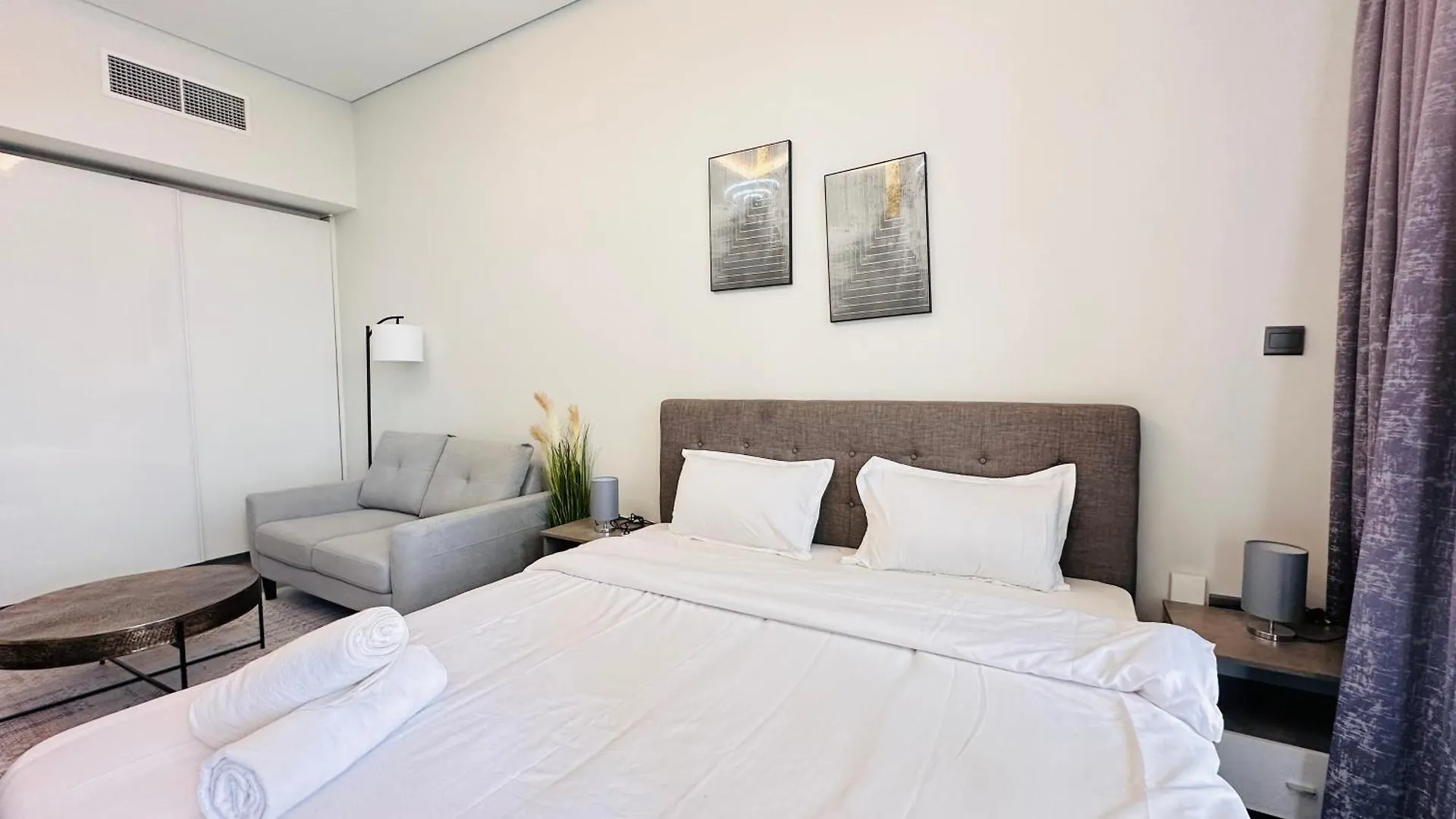 Homestay Luxury Studio Apartment Canal View Business Bay Free Parking By Belvilla Dubai