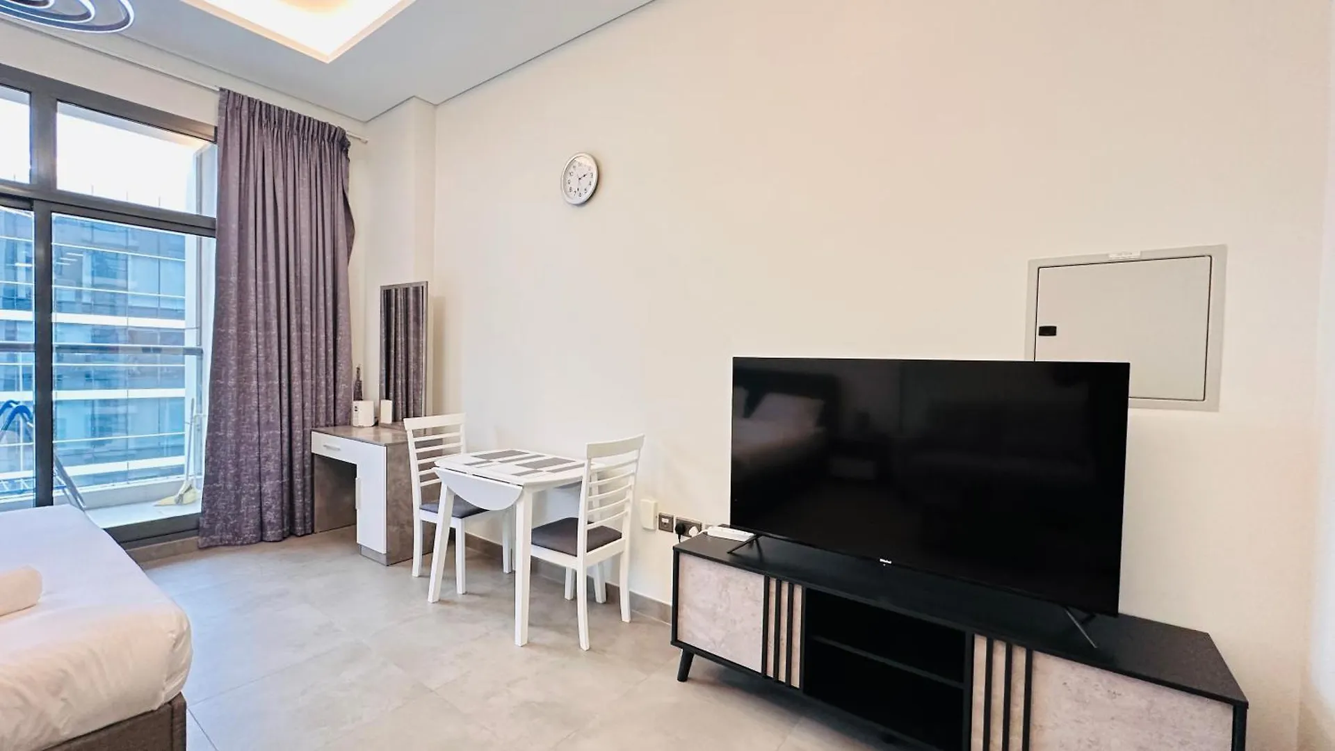 Homestay Luxury Studio Apartment Canal View Business Bay Free Parking By Belvilla Dubai United Arab Emirates