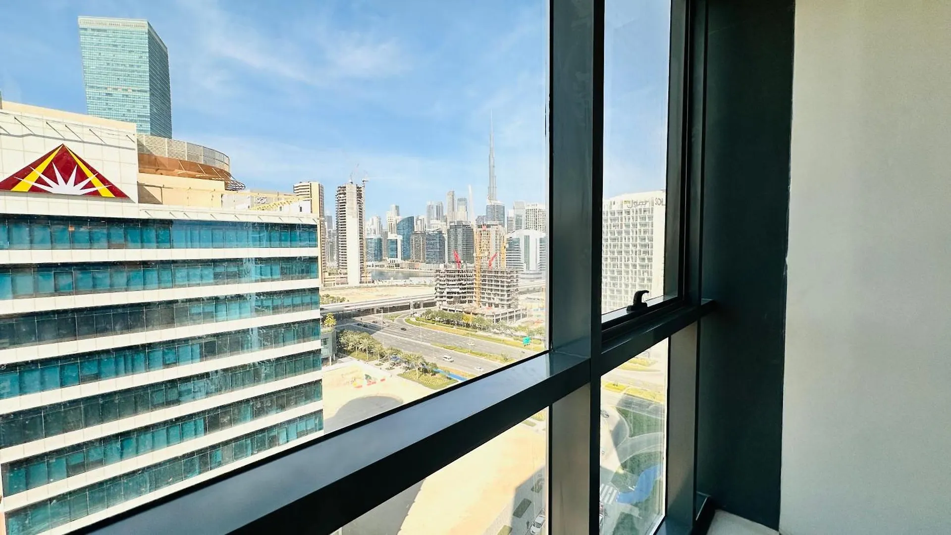 Homestay Luxury Studio Apartment Canal View Business Bay Free Parking By Belvilla Dubai